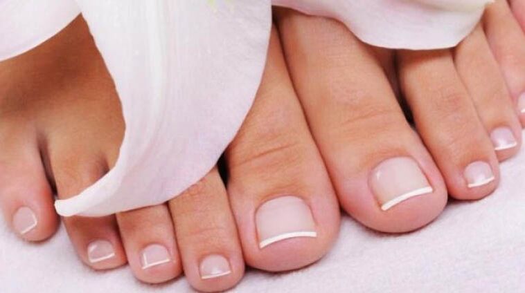 toes that are not affected by the fungus