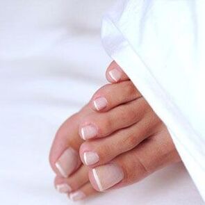 healthy nails after fungus treatment