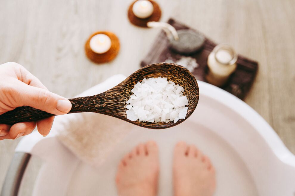 baths against nail fungus